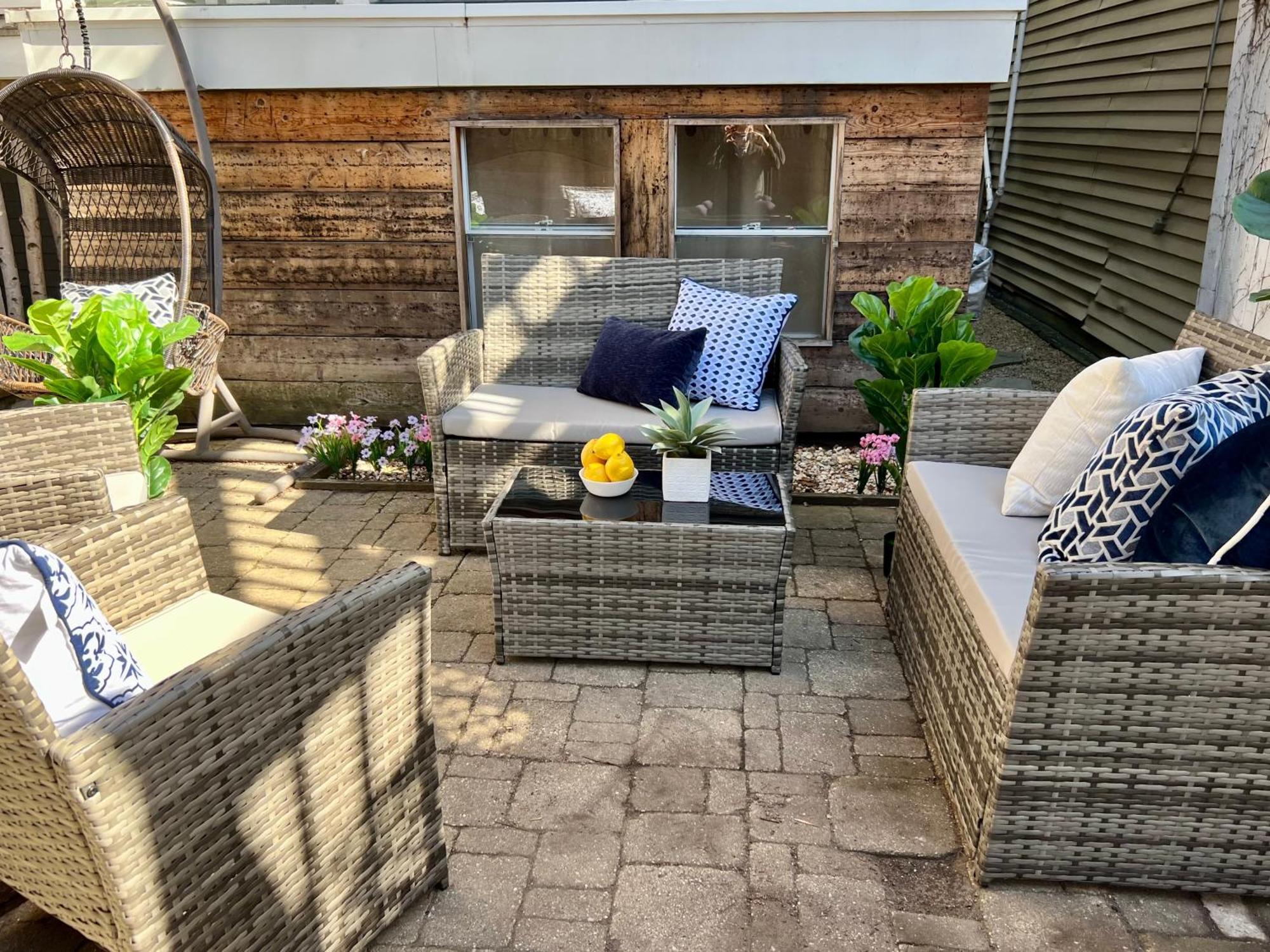 3 Bedroom Spacious Home In Ideal Location W Free Parking Back Yard Pets Welcome Chicago Luaran gambar
