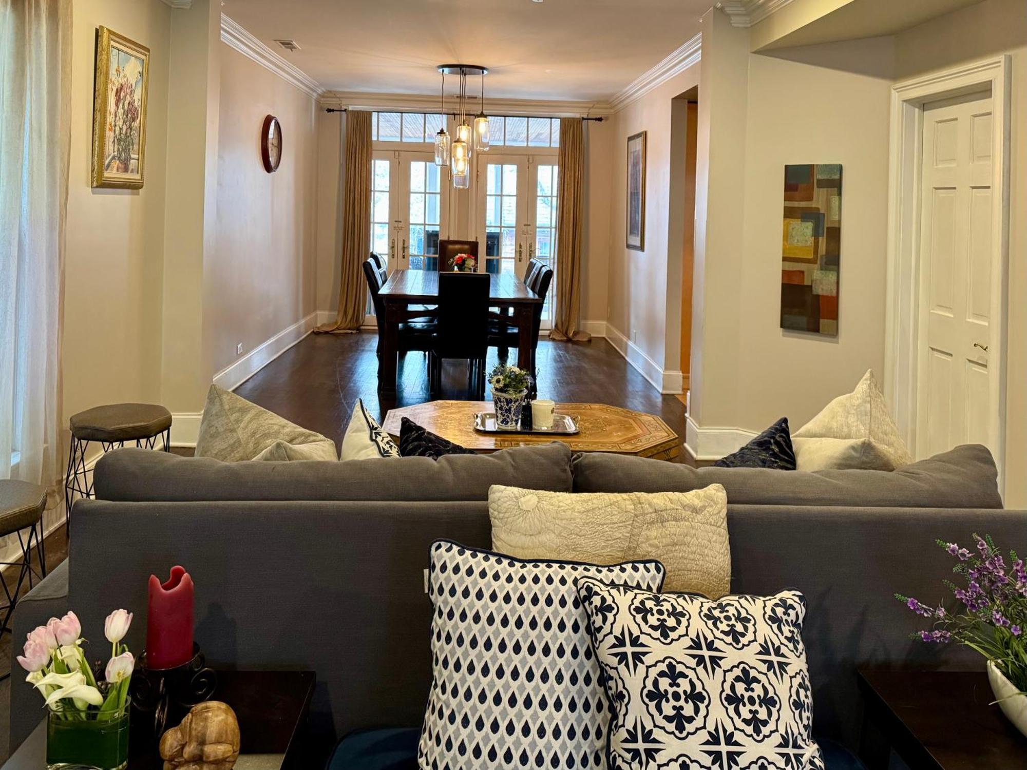 3 Bedroom Spacious Home In Ideal Location W Free Parking Back Yard Pets Welcome Chicago Luaran gambar