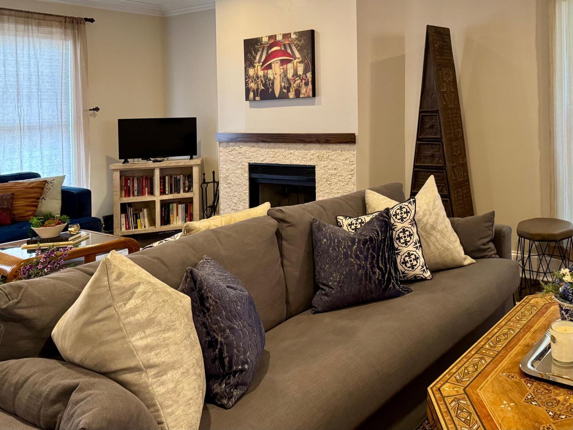3 Bedroom Spacious Home In Ideal Location W Free Parking Back Yard Pets Welcome Chicago Luaran gambar